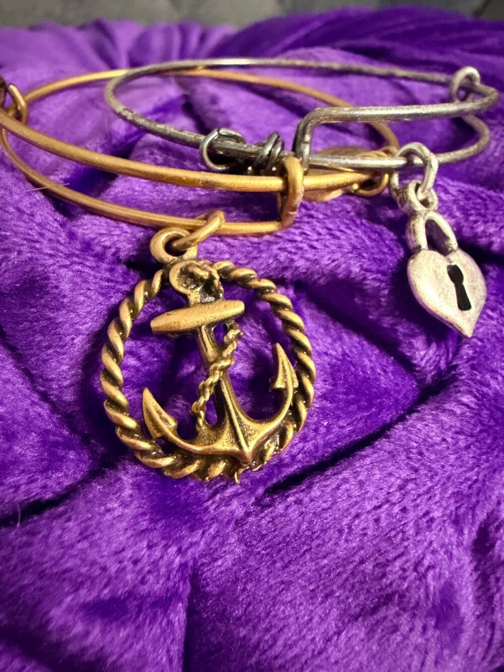 Alex and Ani 2pack Bracelette's